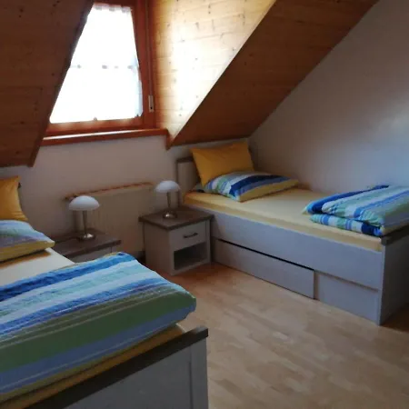 Schoene In Fuer 1 Bis 5 Personen Apartament Deggendorf