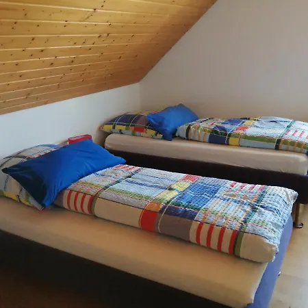 Schoene In Fuer 1 Bis 5 Personen Apartment Deggendorf